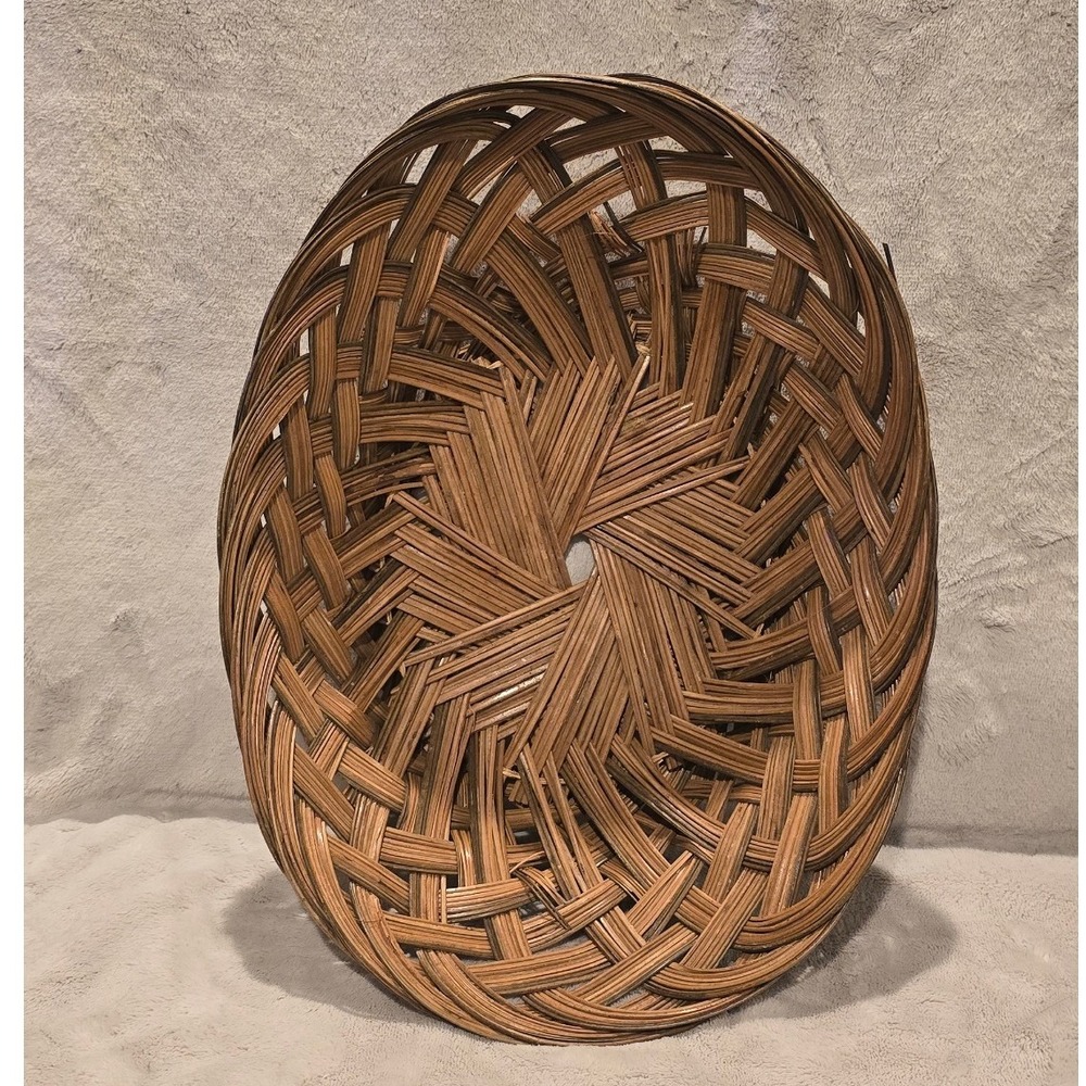 Vintage Oval Wicker Basket Woven Starburst Design Brown Boho Wall Decor 13"